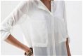 nieuw-lange blouse in chiffon-2 kleurenwit en zwart - 3 - Thumbnail