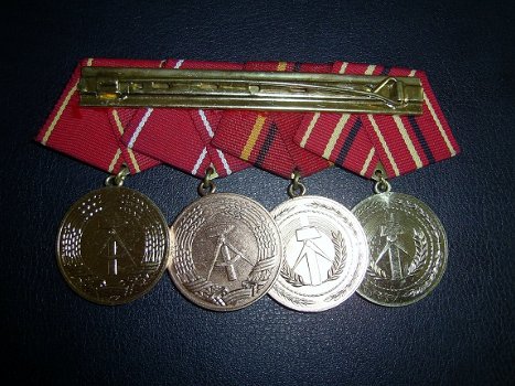 Medaille set DDR - 2