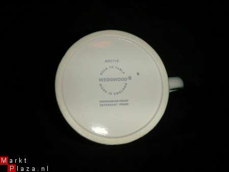 Kop en schotel van Wedgwood Arctic Bv4o - 1