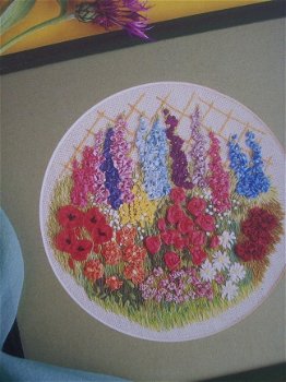 origineel borduurpatroon bloemen van linten - 1