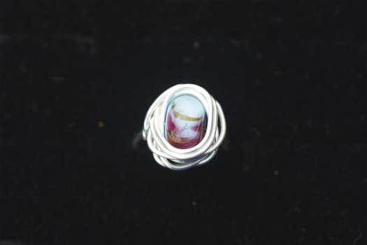 Handgemaakte ring skyblue met frit glasbead maat 16 NIEUW. - 1