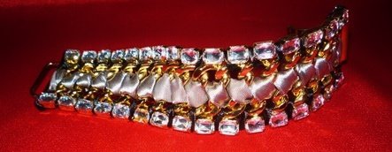 Nieuw- Luxe armband met cristal stenen en satijn - 4
