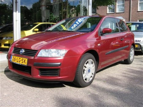 Fiat Stilo - 1.2 16v 6bak 3drs - 1