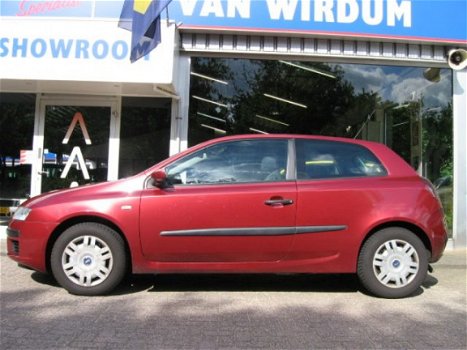 Fiat Stilo - 1.2 16v 6bak 3drs - 1