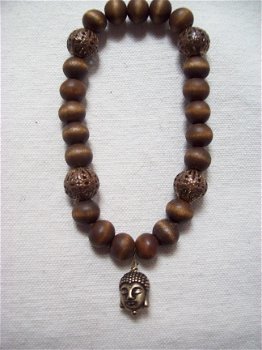 spirituele boeddha armband bruin sandelwood bronzen kralen en buddha bedel - 2