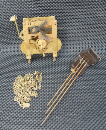 === Ketting uurwerk = opknapper = gebruikt === 24212 - nr. 1