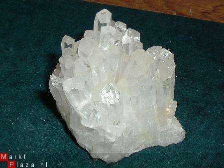 Mooie Cluster Quartz groep uit Colombia. - 1