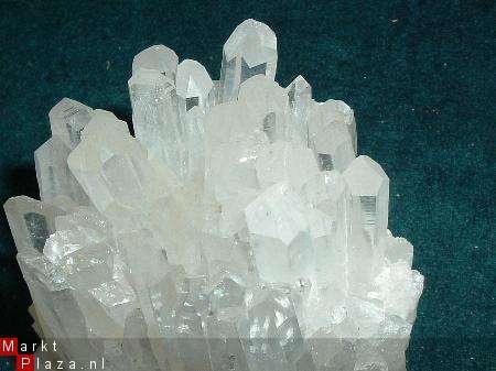 Mooie Cluster Quartz groep uit Colombia. - 1