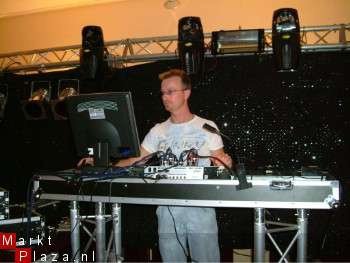Feest- en Party DJ @ - 1
