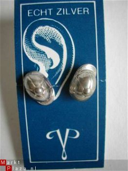 zilveren oorstekers pet voor paardrijden massief zilver - 1