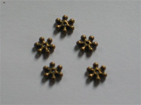 5 bronze flower tops 11 - 1