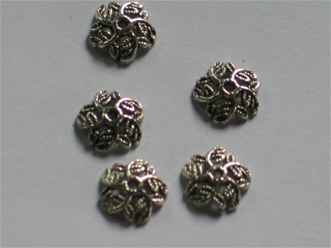 5 silver flower-tops 13 - 1