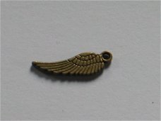 Bronze wing