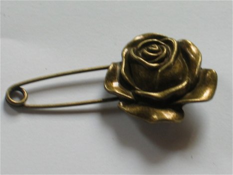 Bronze safety pin rose - 1