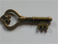 Bronze key 10