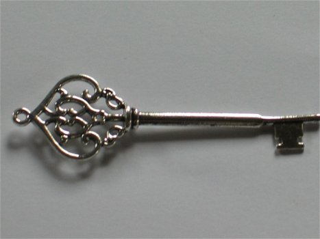 silver key 11 - 1
