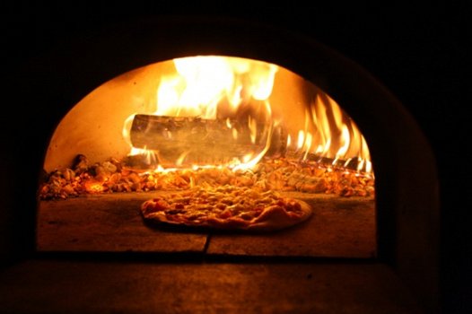 Pizza oven AMALFI FAMILY OVEN : TE HUUR op aanhangwagen. - 4