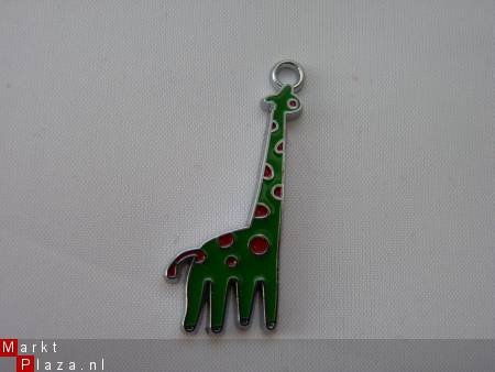 Geëmailleerde bedel - giraffe - 1