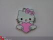 Geëmailleerde bedel - Hello Kitty met hart (roze) - 1 - Thumbnail