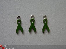 3 gekleurde bedels - ribbon (groen)