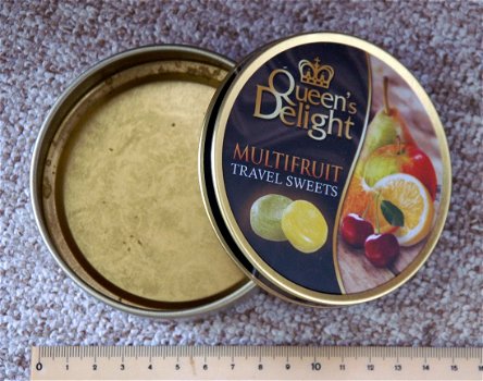 Oud snoepblik Queen's Delight - Multifruit Travel Sweets - 2