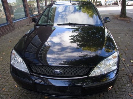 Ford Mondeo 2003 Zwart Plaatwerk Sloopauto inkoop Den haag - 3