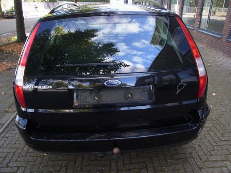 Ford Mondeo 2003 Zwart Plaatwerk Sloopauto inkoop Den haag - 4