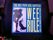 THE WEE PAPA GIRL RAPPERS