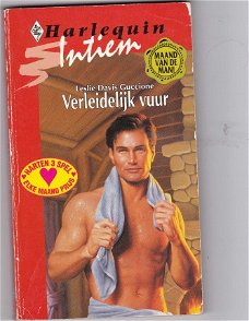 harlequin Intiem Leslie Davis Guccione Verleidelijk vuur  nr 649