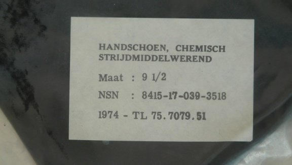 Handschoenen, NBC, Chemisch Strijdmiddelwerend, Koninklijke Landmacht, maat: 9½, 1974.(Nr.2) - 1