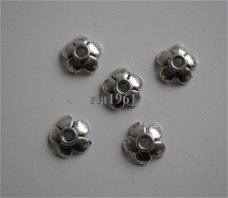 tibetaans zilver bead caps 29 - 6 mm - 15 voor 0,50