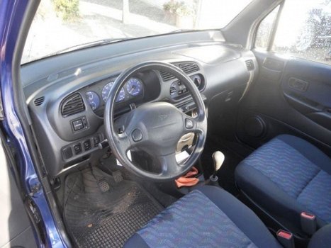 Daihatsu Move - 1.0-12V - 1