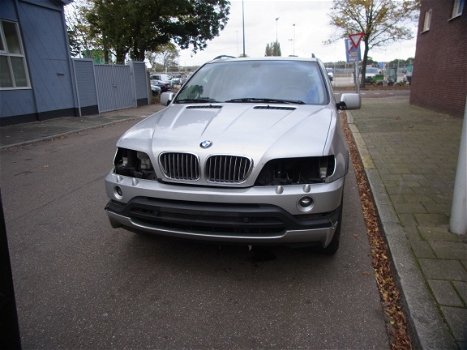 BMW X5 2002/2004 Kleur zilver metallic Plaatwerk en Onderdelen - 3