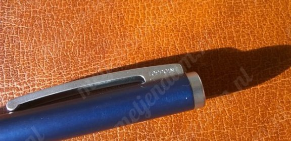 Blauw metalen pen met je naam gratis gegraveerd - 2