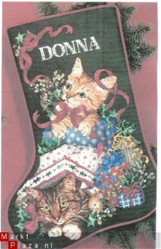 borduurpatroon L104  christmas kittens stocking