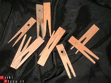 Antieke houten knijpers, 10 stuks.