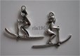 bedeltje/charm sport: skier - 26x24 mm - 1 - Thumbnail