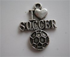 bedeltje/charm sport:i love soccer - 22x17 mm