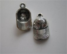 bedeltje/charm mannen:pet - 20x10 mm