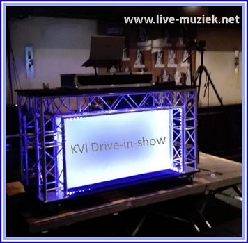 Bruiloftsband - feestband swingende allround coverband & DJ drive-in-show. - 3