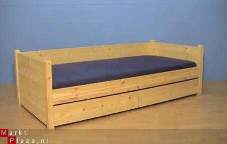 massief houten BED met 2 LADEN - 1