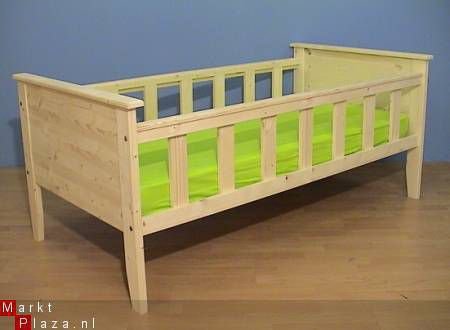 massief houten PEUTERBED / JUNIORBED jacob - 1