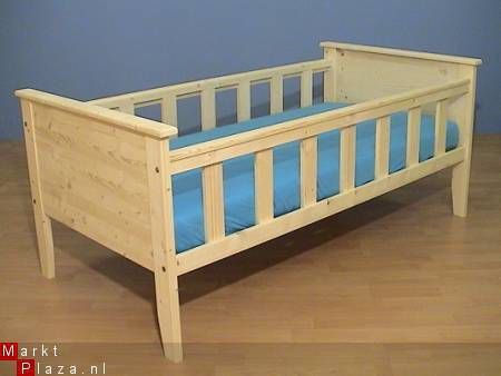 massief houten PEUTERBED / JUNIORBED jacob - 2