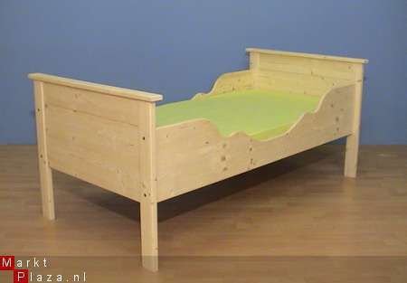 massief houten PEUTERBED / JUNIORBED koen - 1