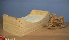 massief houten PEUTERBED / JUNIORBED kajuit