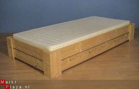 massief houten BED model harrie 2 latten hoog - 1
