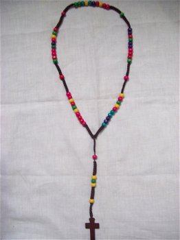 kleurige hippieketting rozenkrans met kruisje wood cross hout - 4