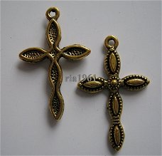 bedeltje/charm religie:kruisje 6 goud - 29x18  mm