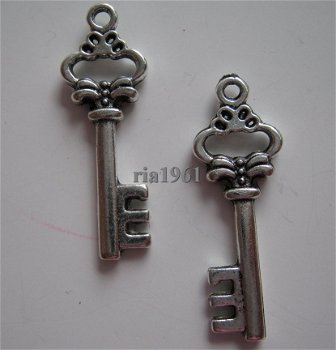 bedeltje/charm sleutels:sleutel 10 - 31x11 mm - 1