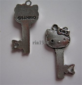 bedeltje/charm sleutel:sleutel 21 - hello kitty - 26x12 mm - 1